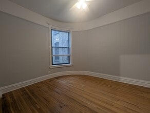 3824 N Fremont St, Unit 3820-2 in Chicago, IL - Building Photo - Building Photo