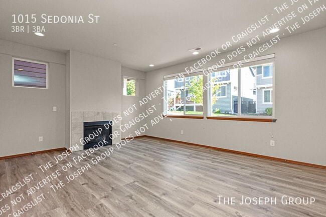1015 Sedonia St in Bremerton, WA - Building Photo - Building Photo