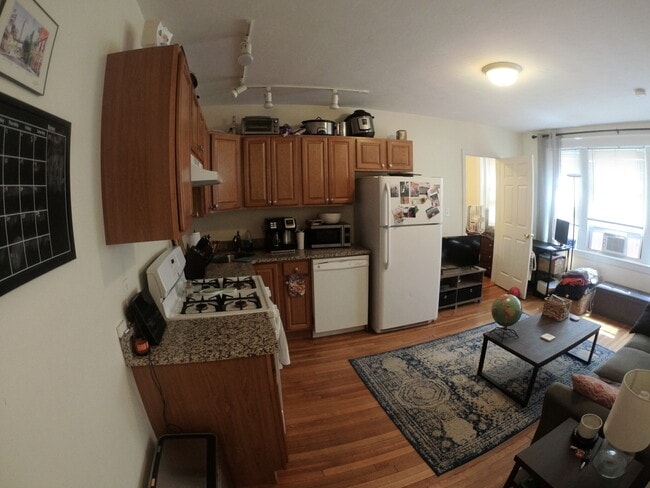 1620 Commonwealth Ave, Unit 11