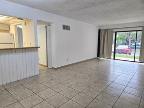 5921 Washington St in Hollywood, FL - Building Photo - Building Photo