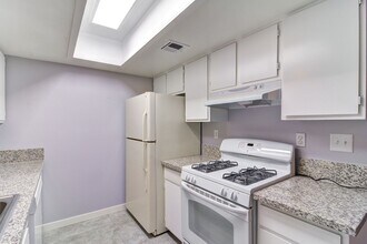 417 N Lamb Blvd in Las Vegas, NV - Building Photo - Building Photo