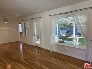 5355 Rhea Ave in Los Angeles, CA - Building Photo - Building Photo