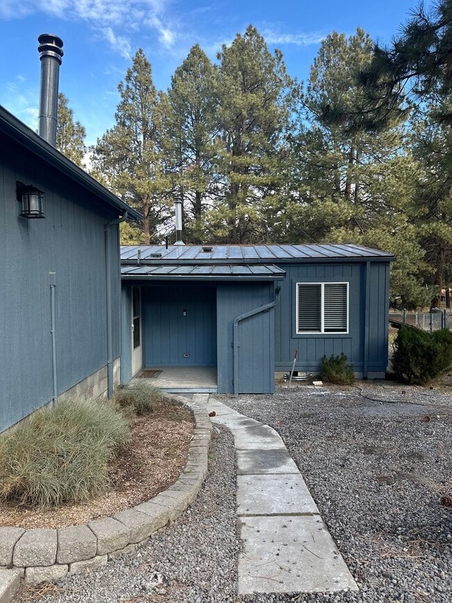 19178 Choctaw Rd in Bend, OR - Building Photo - Building Photo