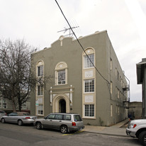 2135 NW Flanders St Apartamentos