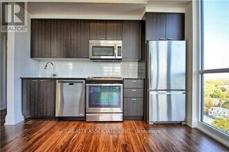 88-1588 Sheppard Ave E in Toronto, ON - Building Photo - Building Photo