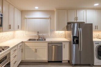 2289 Newhall St in Santa Clara, CA - Building Photo - Building Photo