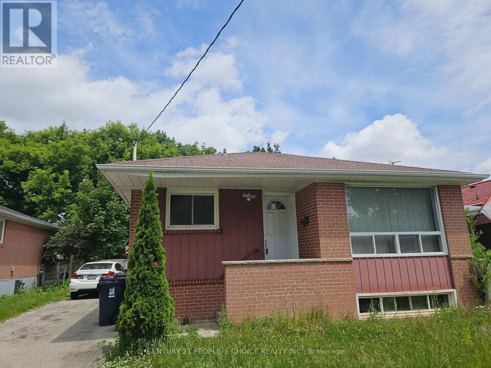 47 Honbury Rd in Toronto, ON - Building Photo
