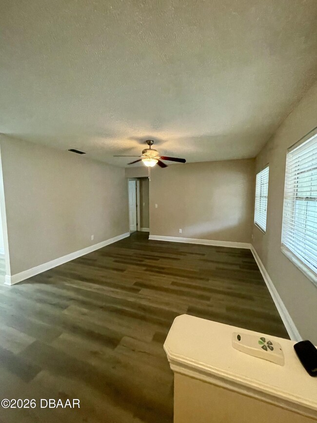 261 Manhattan Way in Port Orange, FL - Building Photo - Building Photo