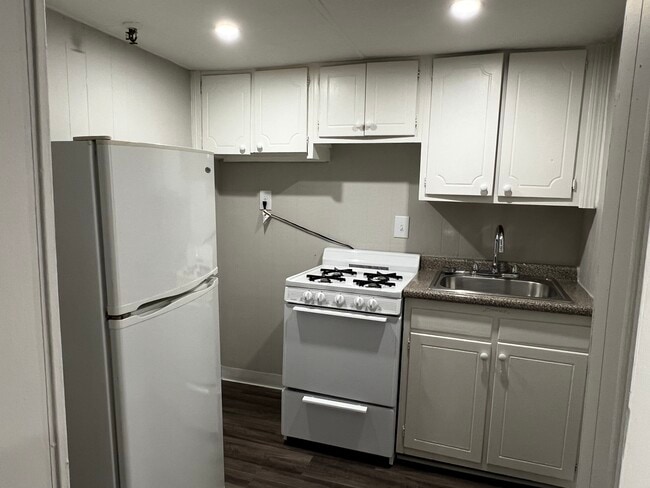 216C South St in Boston, MA - Building Photo - Building Photo