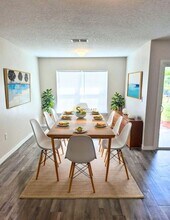 70 Plainview Dr in Palm Coast, FL - Building Photo - Building Photo