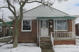 932 Detroit Ave in Lincoln Park, MI - Building Photo