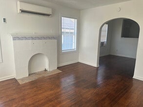 1826 Ramsey Ave in Dallas, TX - Building Photo - Building Photo