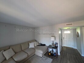 8566 Truckee Dr in Ventura, CA - Building Photo