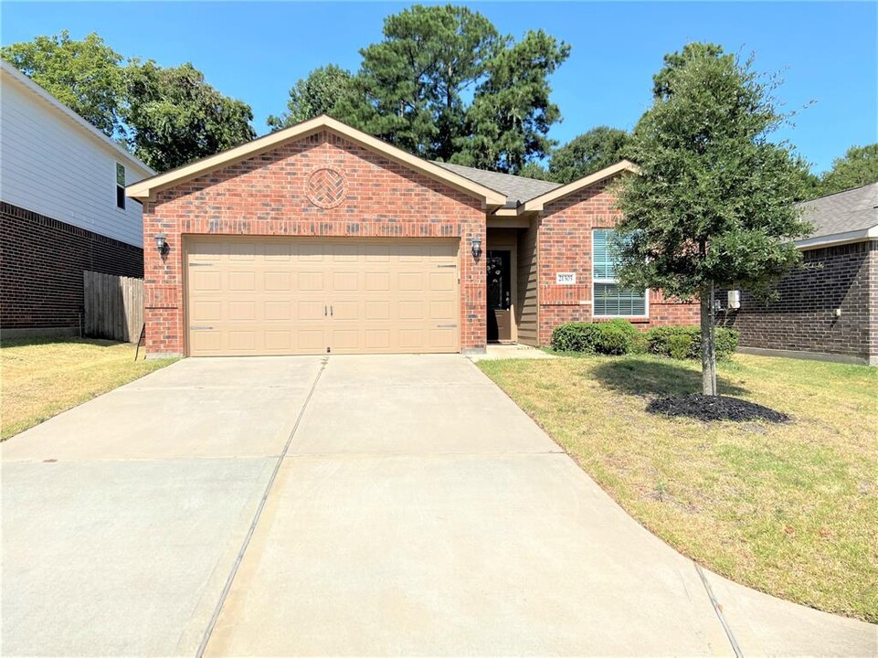 21303 Slate Bend Dr in Hockley, TX - Building Photo