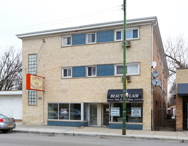 3018 W Devon Ave in Chicago, IL - Building Photo - Primary Photo