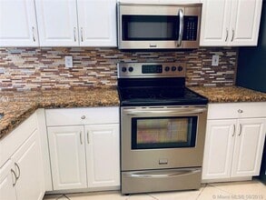 5115 Stage Coach Dr-Unit -- in Coconut Creek, FL - Building Photo - Building Photo