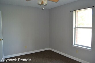 142 Harrison Rd in Martin, TN - Building Photo - Building Photo