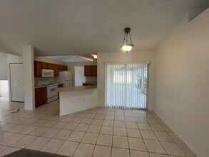3213 45th Ave E in Bradenton, FL - Building Photo - Building Photo