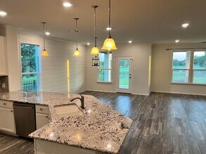 31420 Kingsway Rd in Georgetown, TX - Building Photo - Building Photo
