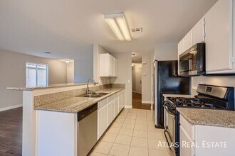 5531 Los Lobos St in North Las Vegas, NV - Building Photo - Building Photo