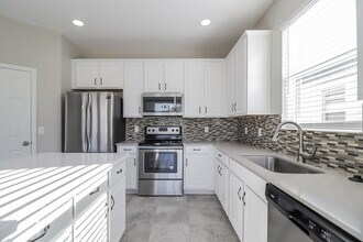 3809 San Isidro Cir in St. Cloud, FL - Building Photo - Building Photo