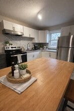 2102 120th Ave, Unit 2102 120th Ave Unit 5 in Dresser, WI - Foto de edificio - Building Photo