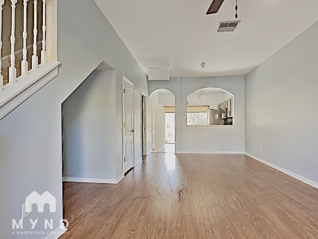 31150 Flannery Ct in Wesley Chapel, FL - Building Photo - Building Photo