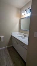 1919 S Linwood St, Unit 709W in Visalia, CA - Building Photo - Building Photo