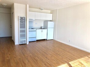413 Huntington Ave-Unit -3 in San Bruno, CA - Building Photo - Building Photo