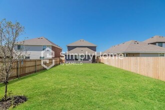 3704 Job Dr in Ennis, TX - Building Photo - Building Photo