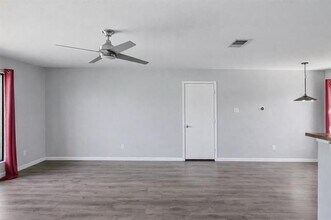 5701 Claystone Cove in Austin, TX - Building Photo - Building Photo