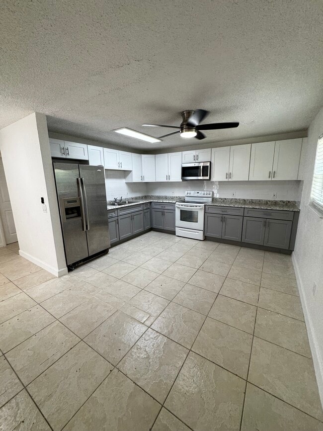 3435 Hi St, Unit 3435