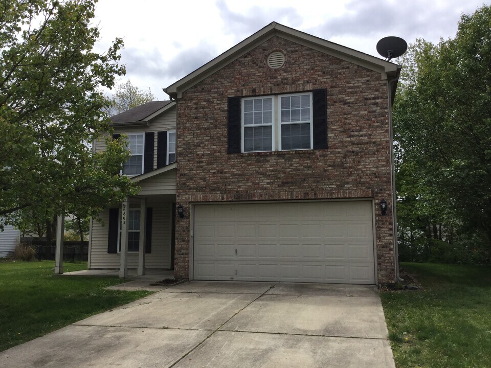 6803 Amber Springs Way in Indianapolis, IN - Building Photo