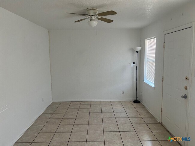 516 Wolf St in Killeen, TX - Building Photo - Building Photo