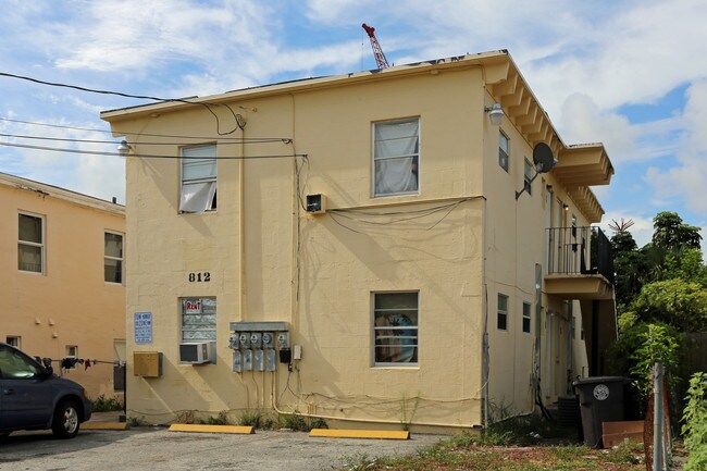 812 19th St in West Palm Beach, FL - Building Photo - Building Photo