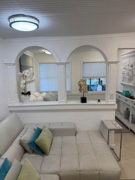 property at 295 W Palmer Mill Rd