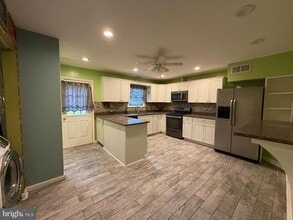 204 Brunswick Rd in Stephens City, VA - Building Photo - Building Photo