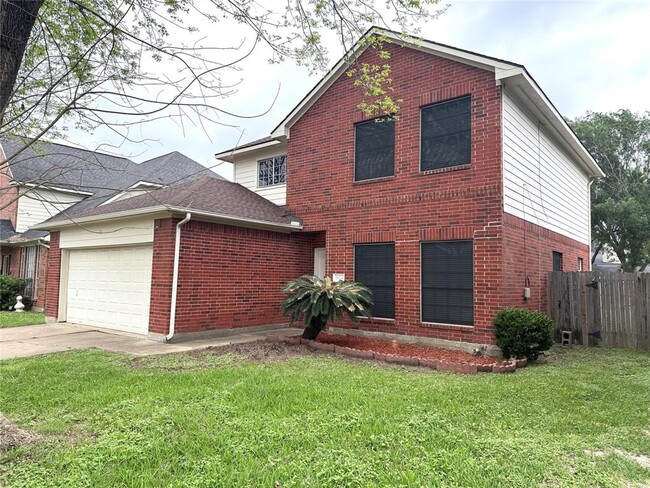 13334 Garden Grove in Houston, TX - Building Photo - Building Photo