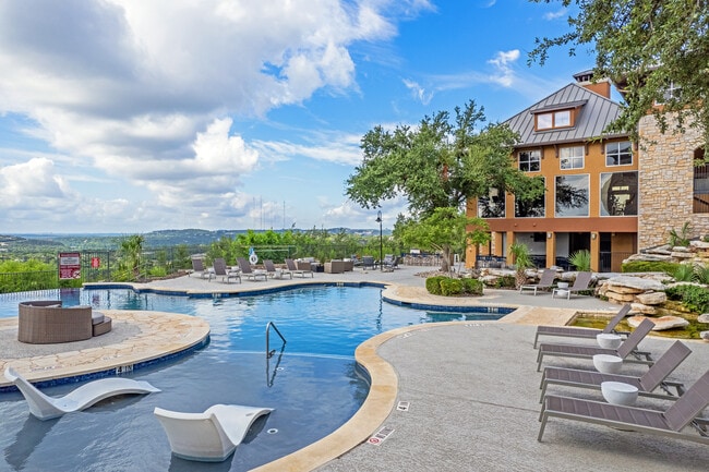 10x Living at Grandview