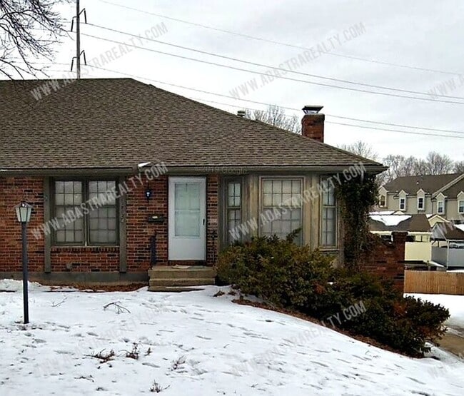 11802 E 60 St in Kansas City, MO - Building Photo - Building Photo