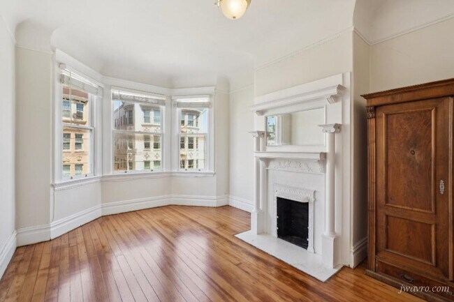 property at 1749 Greenwich St
