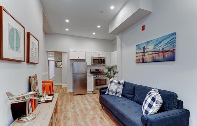 2243 Park Ave in Philadelphia, PA - Building Photo - Building Photo