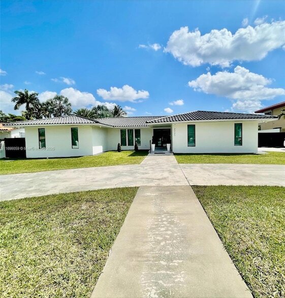 property at 2721 SW 130th Ave