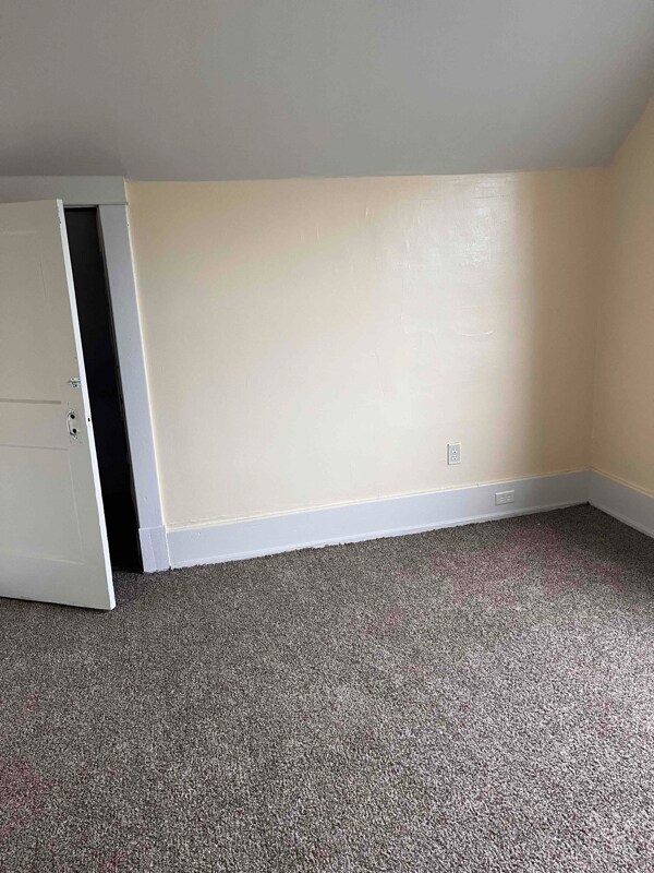 714 8th St-Unit -10 in Niagara Falls, NY - Building Photo - Building Photo
