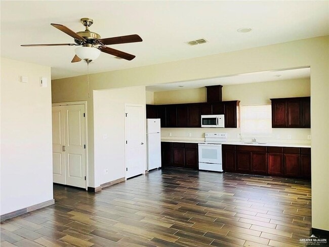 13 Fig Dr in Edinburg, TX - Building Photo - Building Photo
