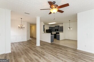610 Clairidge Ln SW in Lawrenceville, GA - Building Photo - Building Photo