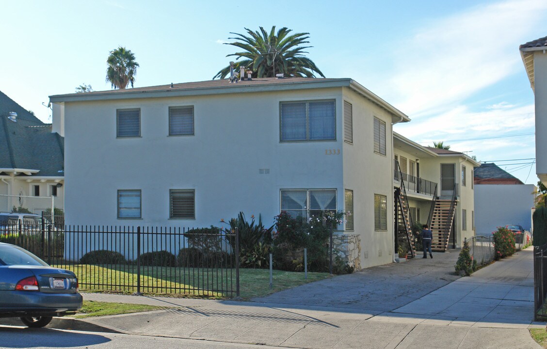 1333 S Gramercy Pl in Los Angeles, CA - Foto de edificio