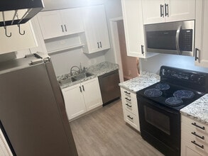 8757 W Helen Dr in Magna, UT - Building Photo - Building Photo