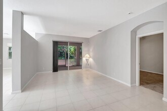 5916 Seashell Ter in Boynton Beach, FL - Building Photo - Building Photo