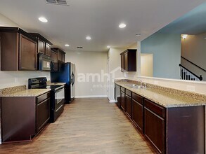 2087 Longhunter Chase Dr in Spring Hill, TN - Building Photo - Building Photo